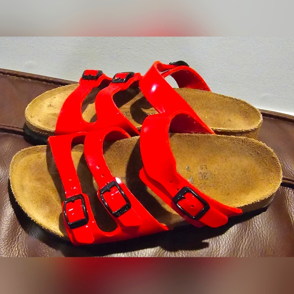 Red patent birkenstocks 36
